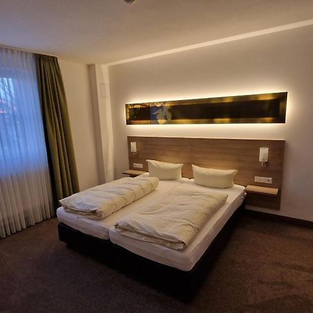 Schwarzer Adler - Hotel Garni Ipsheim Eksteriør billede